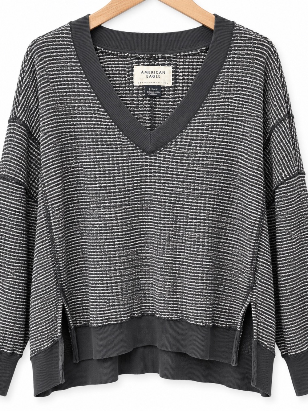 American Eagle Oversized Waffle Knit V Neck Pullover Sweater Gray Size S